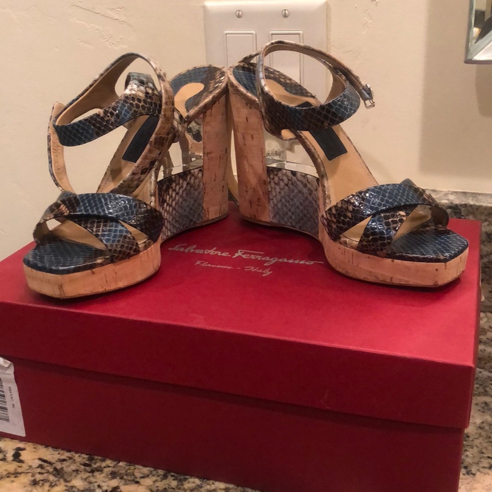 Rare * Salvatore Ferragamo Pertilla 8 cm Oxford Blue Calf size 7c